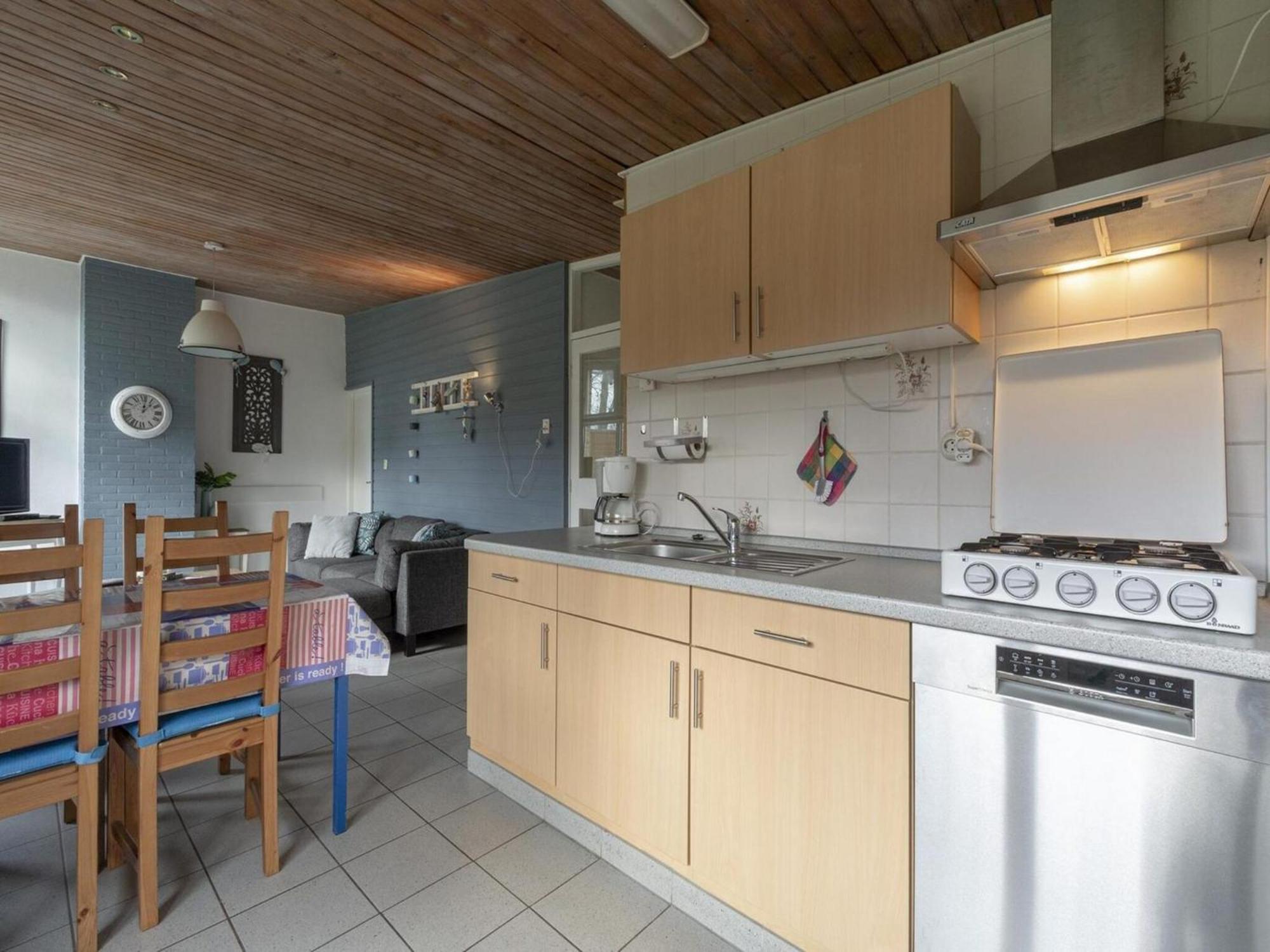 Stylish Beachside Bungalow With Patio Sint Maartensvlotbrug Экстерьер фото