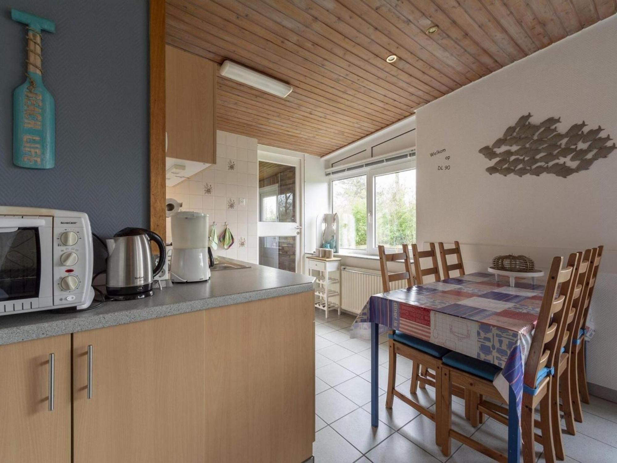 Stylish Beachside Bungalow With Patio Sint Maartensvlotbrug Экстерьер фото